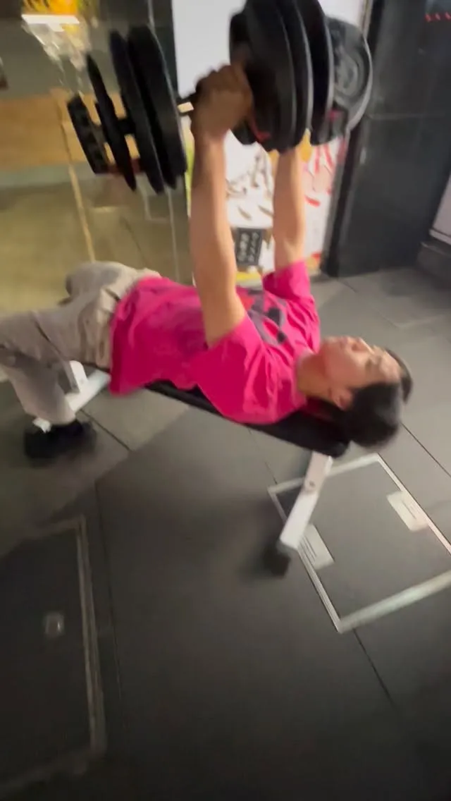 本日お席空きありマッチョ！